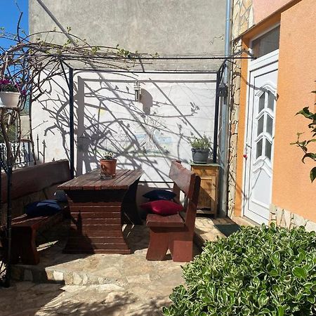 Studio Apartment Elsa Galižana Kültér fotó