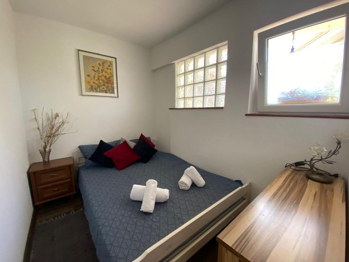 Studio Apartment Elsa Galižana Kültér fotó