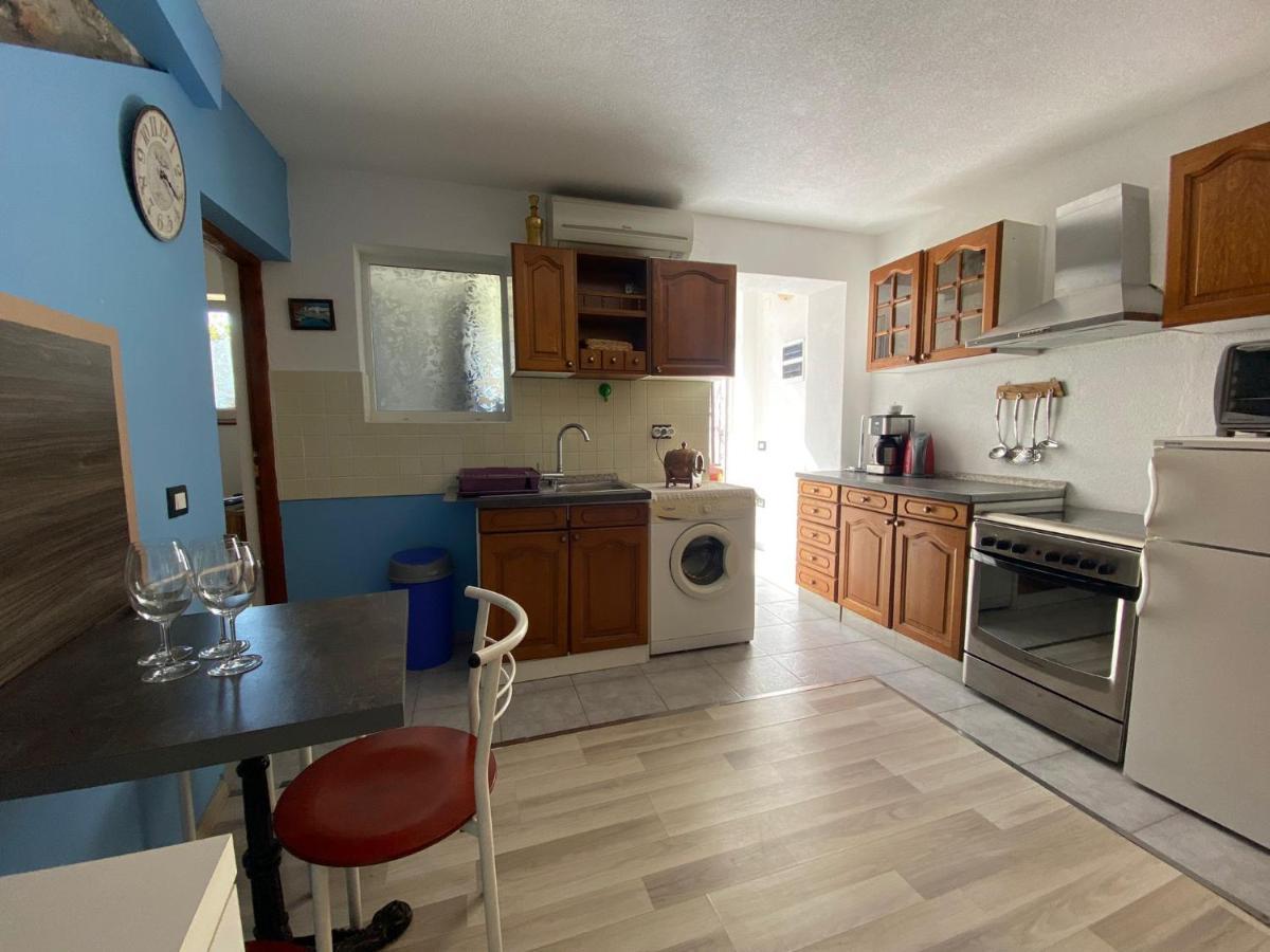 Studio Apartment Elsa Galižana Kültér fotó